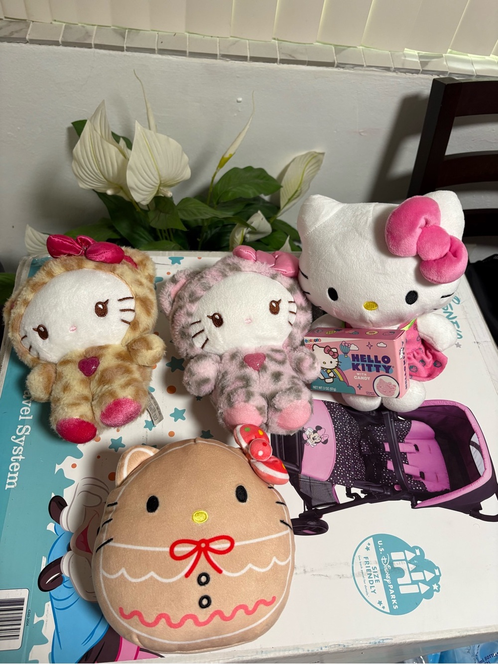 Hello Kitty Plush Collection - White, Pink, Brown & Cream Cute Minis